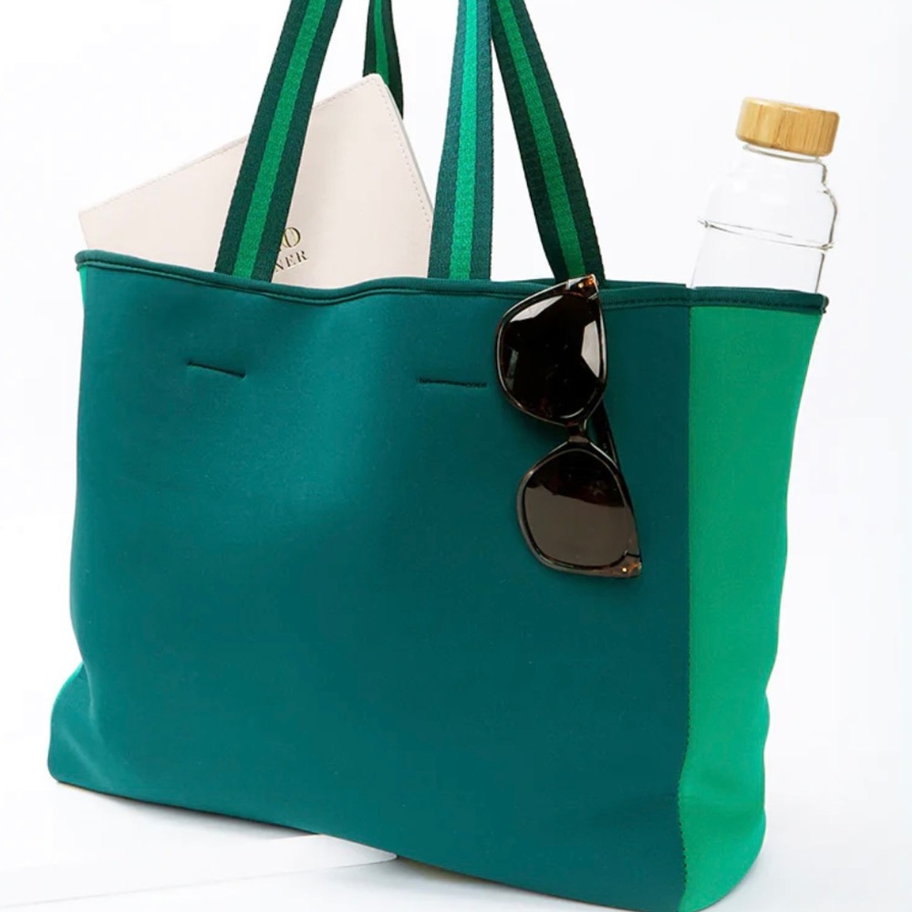 SUMMERSALT. The Perfect Beach Tote